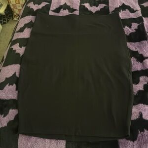 Torrid stretchy black pencil skirt